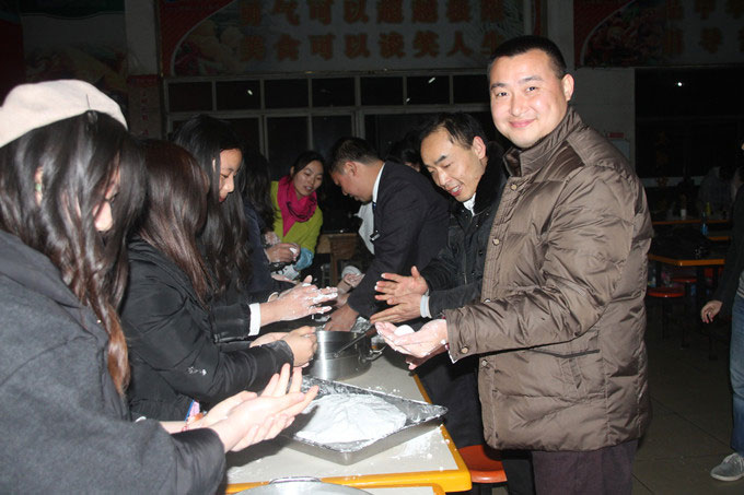 <b>做湯圓，猜燈謎，嗨到停不下來(lái)</b>