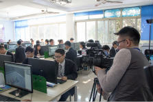 <b>四川電視臺(tái)科教頻道走進(jìn)四川新華進(jìn)行專題報(bào)道</b>