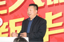 <b>新零售，贏未來(lái)！名企大咖帶你領(lǐng)略VR+家居的神奇世界</b>