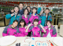 <b> 向陽而立 滿懷憧憬 執(zhí)著前行</b>