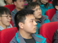 <b>新生的第一課，四川新華2019級新生座談會！</b>