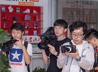 <b>“匠心實(shí)力·質(zhì)敬品牌”百家媒體新華行帶你看點(diǎn)不一樣的！</b>