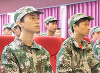 <b>做新華軍訓(xùn)場上最靚的仔</b>