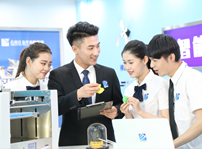 <b>【媒體關(guān)注】職業(yè)教育教學(xué)“趕考”新時(shí)代，新華真實(shí)訓(xùn)品質(zhì)贏人</b>