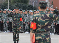 <b>退伍季來臨，獻給還在為找工作發(fā)愁的退伍軍人！</b>