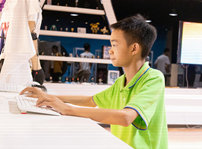 <b>新生故事|不向生活低頭，我來新華證明自己 </b>