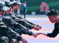 <b>【媒體關(guān)注】新華培養(yǎng)學(xué)生良好行為習(xí)慣 既成才更成人</b>