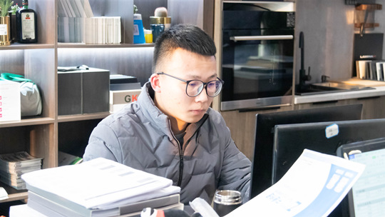 <b>那些從新華畢業(yè)的學(xué)生，如今怎么樣了？</b>