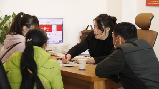 <b>開學(xué)倒計(jì)時(shí)，四川新華準(zhǔn)備好了！</b>