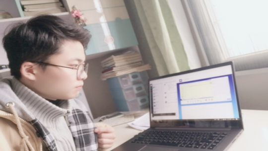 <b>居家學(xué)習(xí)嚴(yán)要求，自律使我更自由</b>