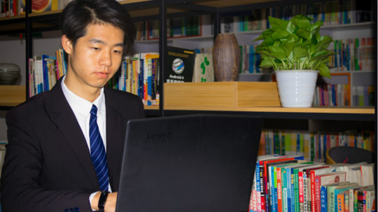 <b>用盡洪荒之力，奔向想要的未來</b>