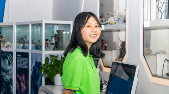 <b>想要學(xué)一門實(shí)用的技術(shù)，選擇了UI</b>