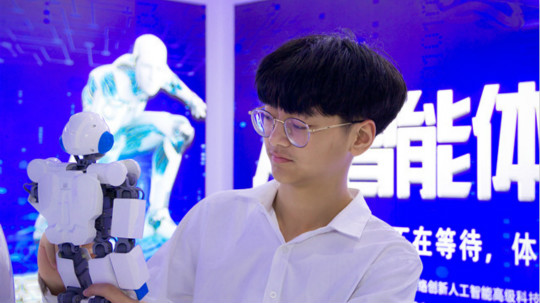 <b>選擇不對，努力白費(fèi)！擇校選專業(yè)就選大品牌！</b>