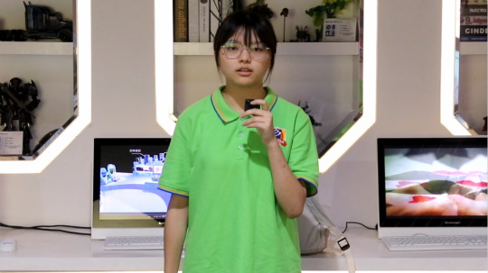 <b>轉(zhuǎn)學(xué)來新華，青春在這里綻放！</b>