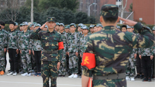 <b>退伍不褪色，轉業(yè)不轉志！用技能武裝續(xù)寫軍人不凡！</b>