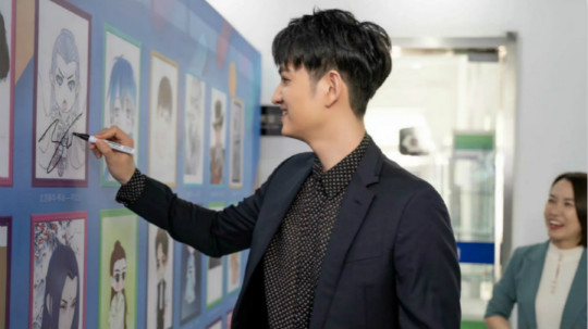 <b>新華互聯(lián)網(wǎng)科技攜手知名演員，開啟職業(yè)教育新機遇</b>