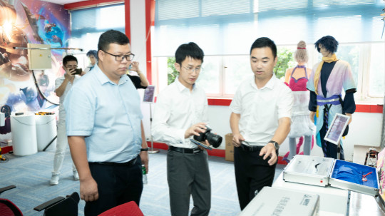 <b>央視頻云端夏令營攜手新華電腦，開啟動漫設計小課堂！</b>