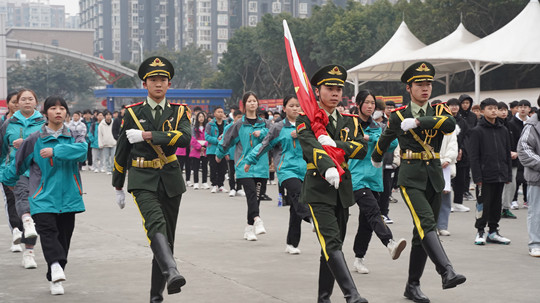 <b>新學期 新氣象2022新華第一次升旗儀式隆重舉行！</b>