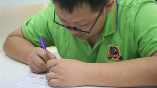 <b>新生學(xué)子|登峰造極，德才并育</b>