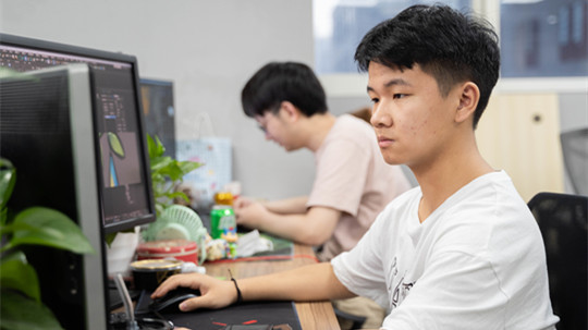 <b>優(yōu)秀學(xué)子|才藝卓絕，奮勇爭先</b>