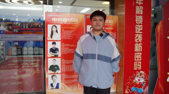 <b>轉(zhuǎn)學(xué)來新華，在自己熱愛的領(lǐng)域開出花</b>