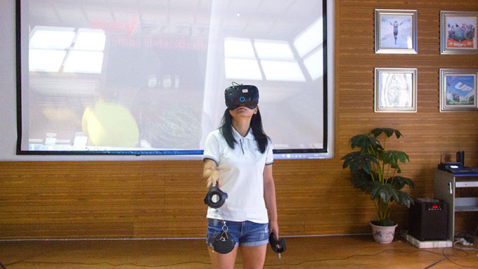 不一樣的開(kāi)班儀式，體驗(yàn)VR科技之旅