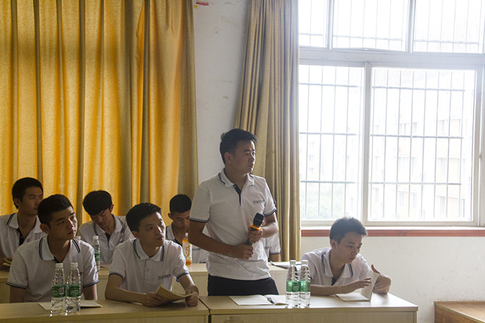 與校友面對面交流，大家都聊得非常開心