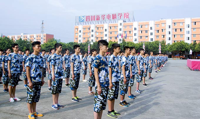 我院2016秋季軍訓(xùn)大片已拉開序幕！