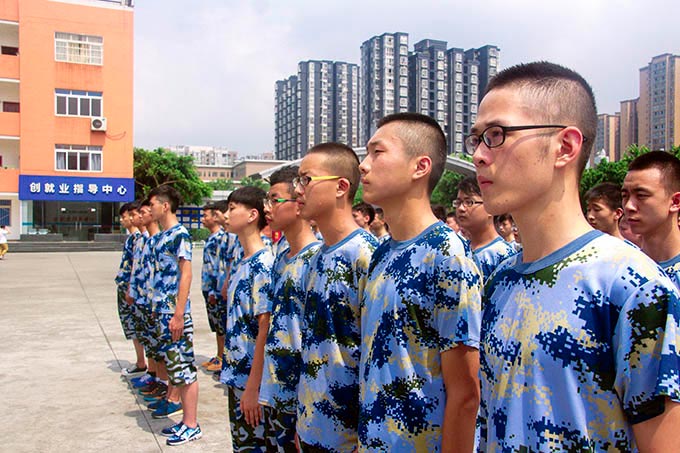 我院2016秋季軍訓(xùn)大片已拉開序幕！