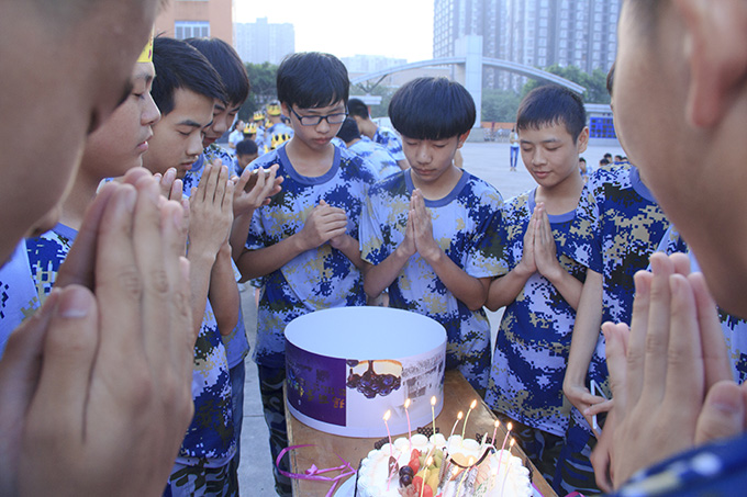 全校生日大party，新華有你更精彩