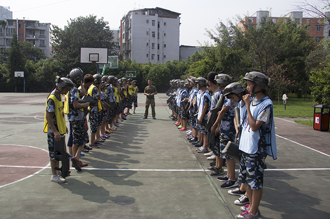 當(dāng)校園真人CS遇到里約奧運(yùn)，帥到根本沒(méi)朋友