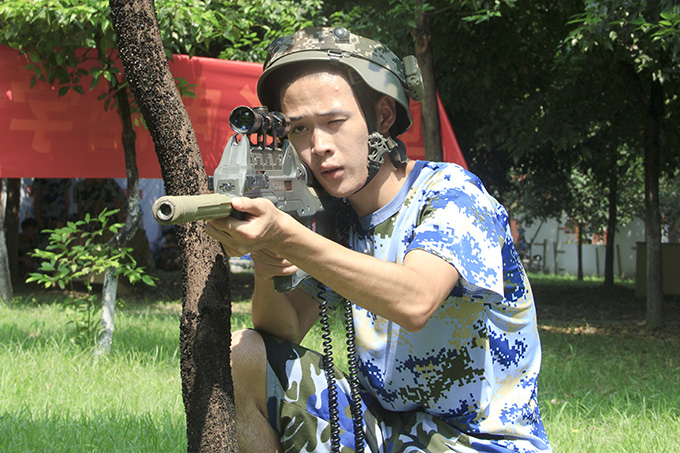 當(dāng)校園真人CS遇到里約奧運(yùn)，帥到根本沒(méi)朋友