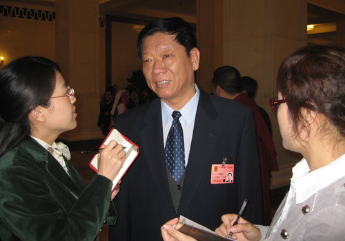 人社部：全年就業(yè)目標再增百萬 