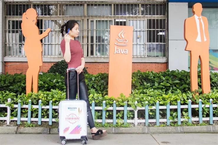 這一次，不管你在哪，我們陪你過端午。