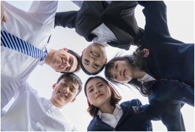 暑期強(qiáng)檔《夏至未至》，新華互聯(lián)網(wǎng)科技陪你放肆追劇