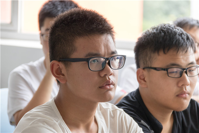 走進(jìn)愛國課堂，紀(jì)念“盧溝橋事變”