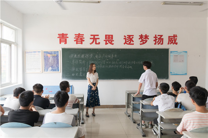 走進(jìn)愛國課堂，紀(jì)念“盧溝橋事變”