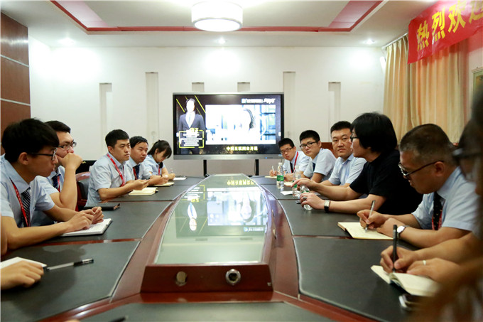 《老師來(lái)了》燃爆龍城，帶你解鎖整合營(yíng)銷新姿勢(shì)