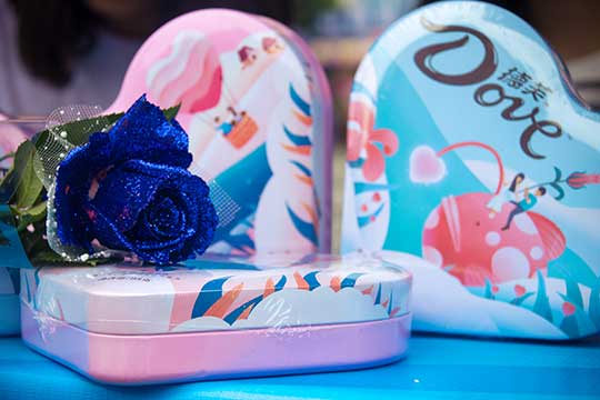 四川新華：在七夕節(jié)里，我們甜蜜蜜的開(kāi)學(xué)啦