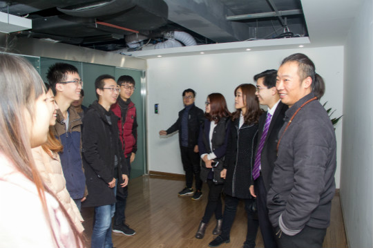 加油，實(shí)習(xí)生！四川新華一直在你身后