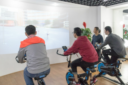 熱烈祝賀四川新華周末互聯(lián)網(wǎng)科技體驗(yàn)節(jié)順利舉行