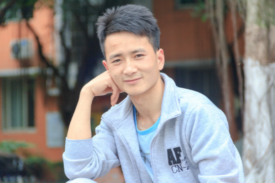 盡己所能，勿負青春