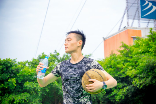 彭輝：誰的少年不躁動！