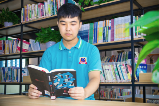 做一個(gè)有溫度的小青年，選擇大于努力，夢(mèng)想永不止步