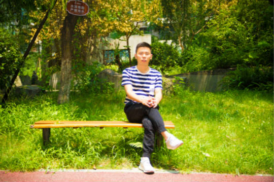 一條路走到底，用一顆創(chuàng)業(yè)赤子心來成全自己