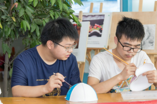 魅力面具 青春正好—四川新華面具彩繪大賽high！high！high！