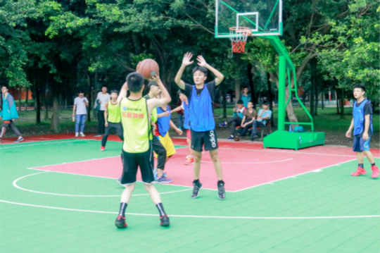 完美收官！四川新華籃球賽火力全開 決賽現(xiàn)場(chǎng)上演強(qiáng)強(qiáng)對(duì)決！