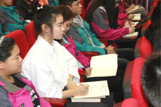 四川新華2018“教學(xué)質(zhì)量百日工程”正式啟動(dòng)