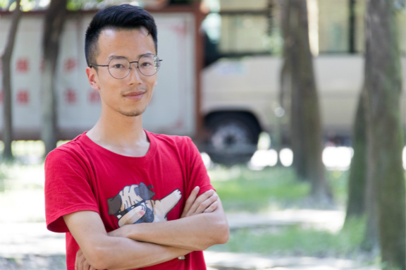 不安現(xiàn)狀，社會闖蕩十年，選擇新華重新出發(fā)