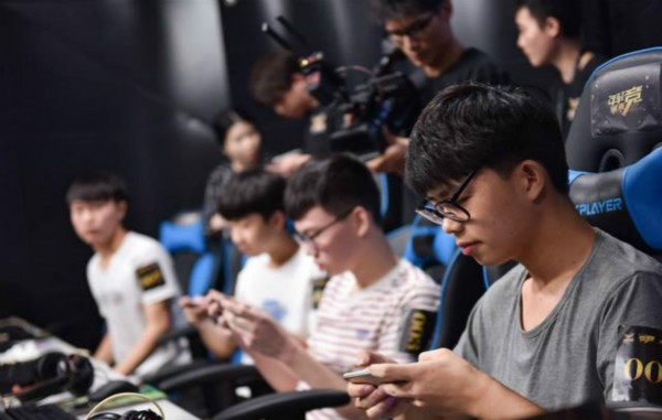 夢想團助陣2018金鷹電競體育盛典，共同見證總冠軍誕生！